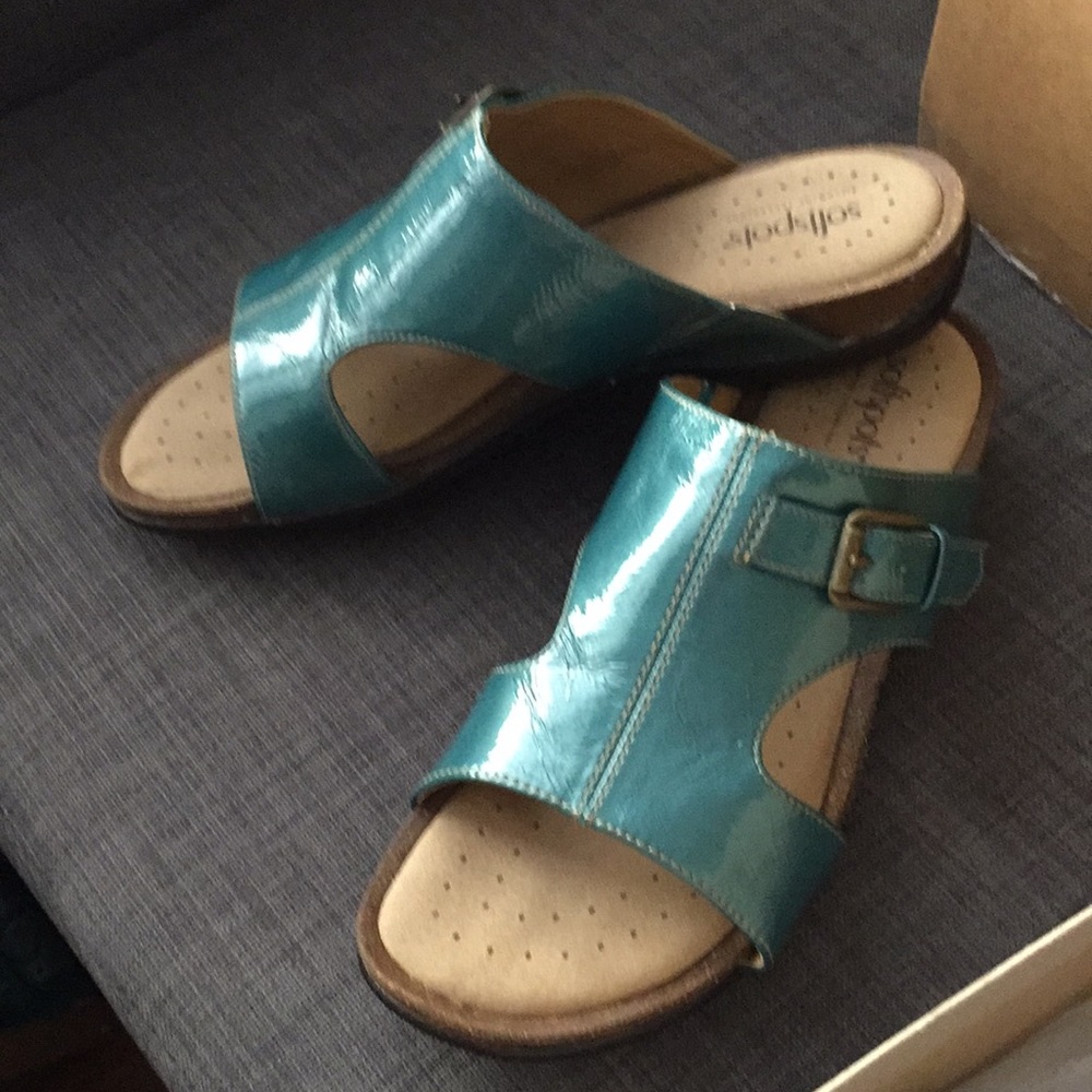 SALE! Teal Softspots Slip-one NWOT